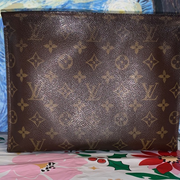 Louis Vuitton Other - Louis VuittonMonogram CanvassToiletPouch 26